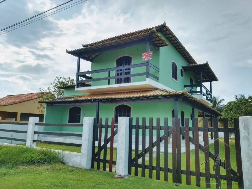 Foto 1 de Casa com 3 quartos à venda em Araruama - RJ