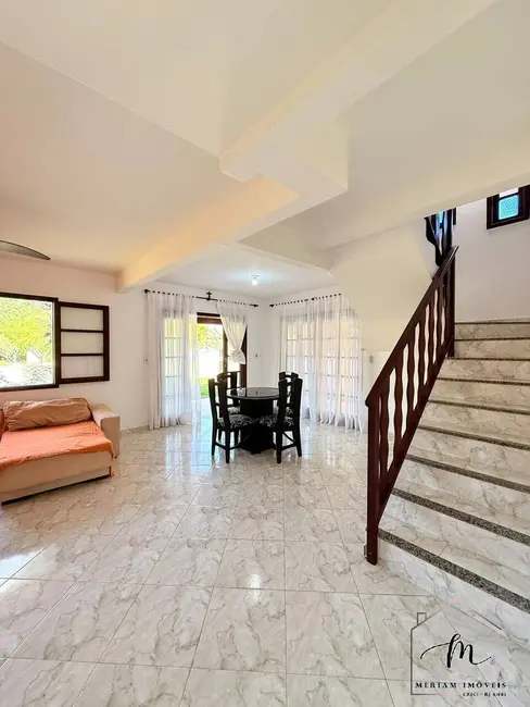 Foto 6 de Casa de Condomínio com 3 quartos à venda, 360m2 em Araruama - RJ