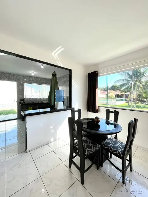 Foto 8 de Casa de Condomínio com 3 quartos à venda, 360m2 em Araruama - RJ