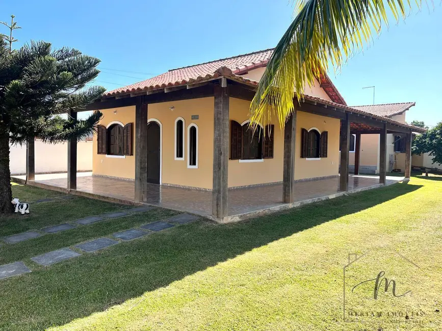 Foto 1 de Casa de Condomínio com 4 quartos à venda, 600m2 em Araruama - RJ