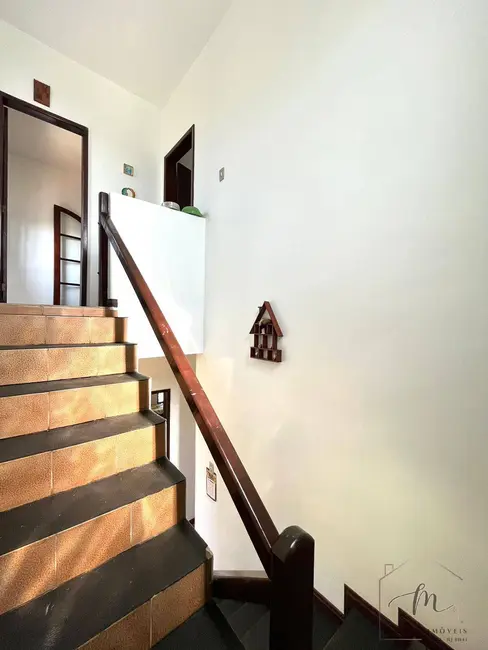 Foto 6 de Casa com 4 quartos à venda, 600m2 em Araruama - RJ