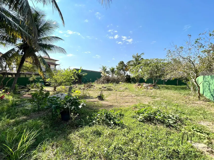 Foto 2 de Terreno / Lote à venda, 600m2 em Araruama - RJ