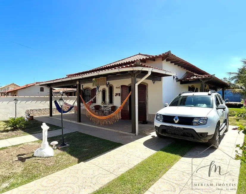 Foto 1 de Casa com 4 quartos à venda, 450m2 em Praia Seca, Araruama - RJ