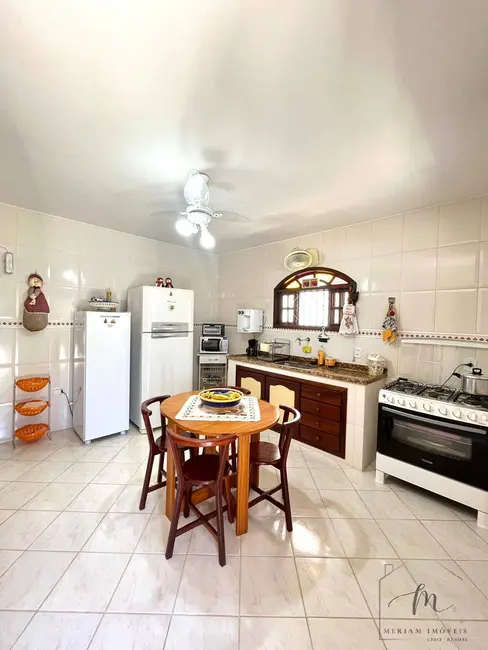 Foto 9 de Casa com 4 quartos à venda, 450m2 em Praia Seca, Araruama - RJ