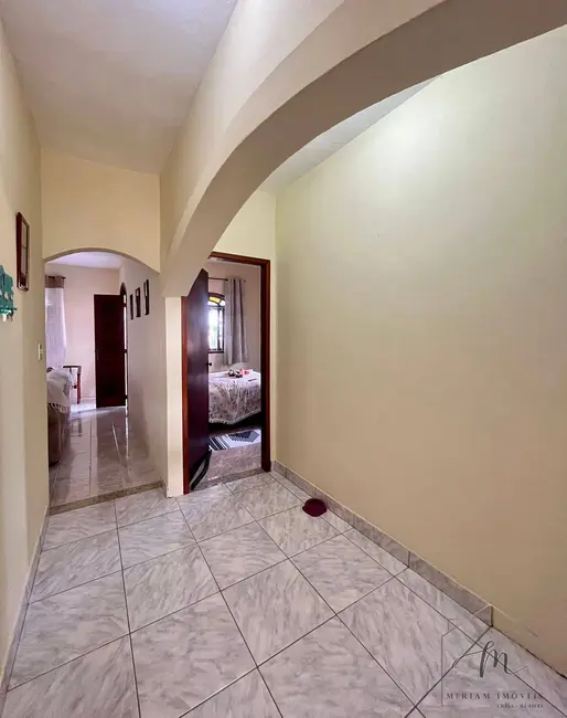 Foto 9 de Casa com 3 quartos à venda, 574m2 em Araruama - RJ