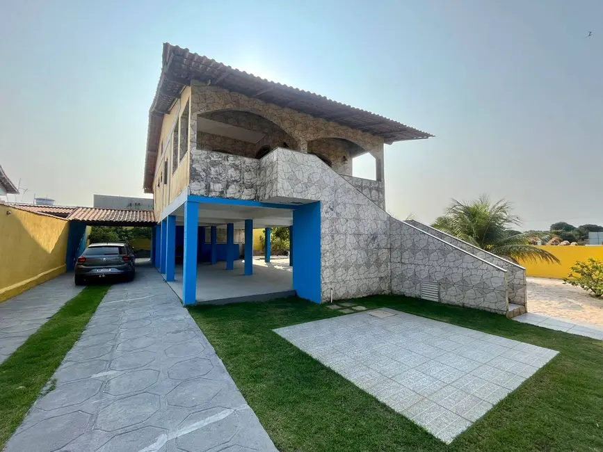 Foto 1 de Casa com 3 quartos à venda, 574m2 em Araruama - RJ