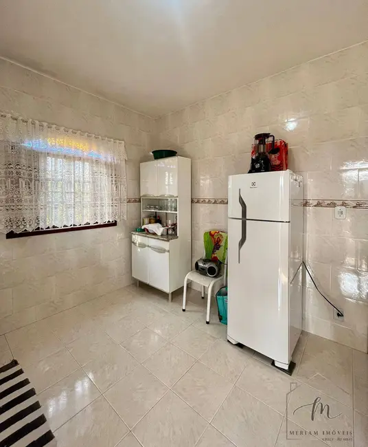 Foto 8 de Casa com 3 quartos à venda, 574m2 em Araruama - RJ