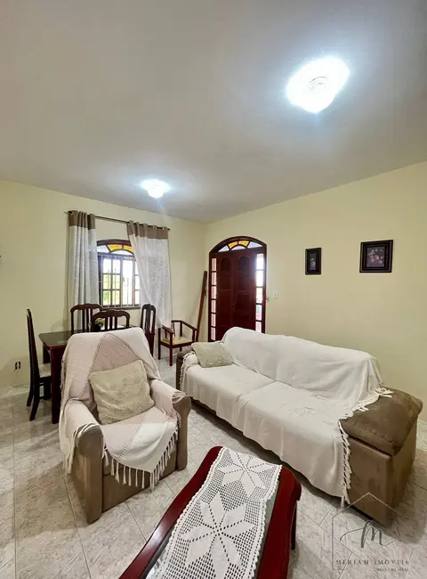 Foto 6 de Casa com 3 quartos à venda, 574m2 em Araruama - RJ