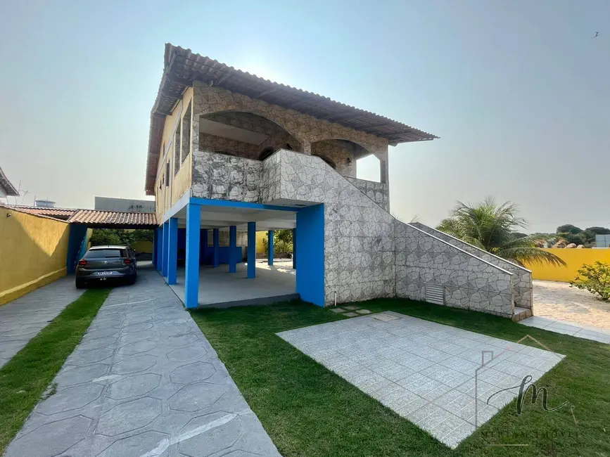 Foto 1 de Casa com 3 quartos à venda, 574m2 em Araruama - RJ
