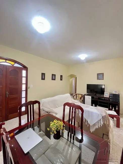 Foto 5 de Casa com 3 quartos à venda, 574m2 em Araruama - RJ