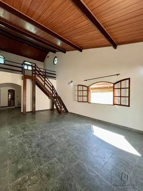 Foto 3 de Casa com 3 quartos à venda, 459m2 em Praia Seca, Araruama - RJ