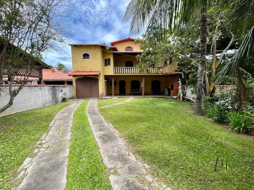 Foto 2 de Casa com 3 quartos à venda, 360m2 em Praia Seca, Araruama - RJ