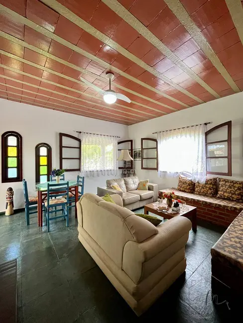 Casa com 3 quartos à venda, 360m2 em Praia Seca, Araruama - RJ - imagem 6 Foto 6 de Casa com 3 quartos à venda, 360m2 em Praia Seca, Araruama - RJ