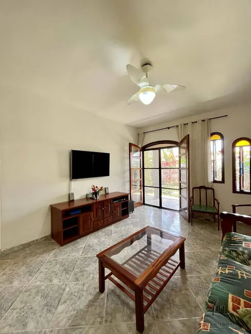 Foto 6 de Casa de Condomínio com 3 quartos à venda, 360m2 em Araruama - RJ