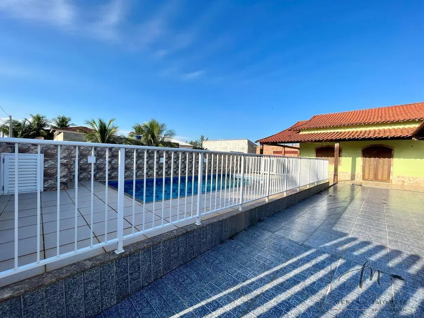 Foto 1 de Casa de Condomínio com 4 quartos à venda, 360m2 em Arraial Do Cabo - RJ