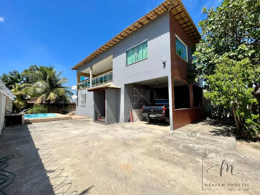 Casa com 3 quartos à venda em Araruama - RJ - imagem 1 Foto 1 de Casa com 3 quartos à venda em Araruama - RJ