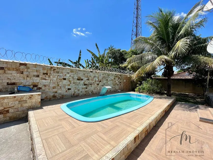 Casa com 3 quartos à venda em Araruama - RJ - imagem 2 Foto 2 de Casa com 3 quartos à venda em Araruama - RJ