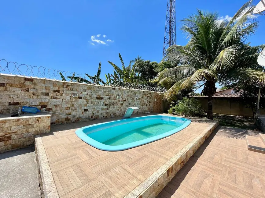 Foto 2 de Casa com 3 quartos à venda em Araruama - RJ