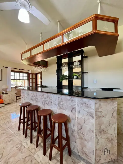 Foto 8 de Casa com 2 quartos à venda em Araruama - RJ