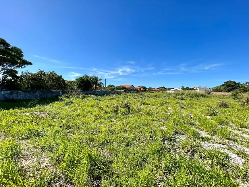 Foto 4 de Terreno / Lote à venda, 811m2 em Araruama - RJ