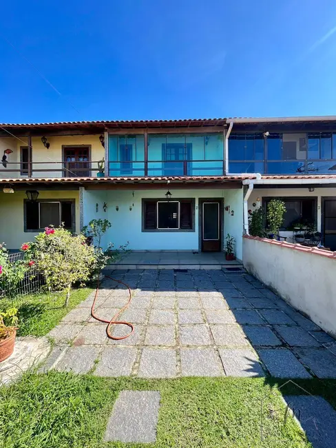 Foto 1 de Casa com 2 quartos à venda em Araruama - RJ