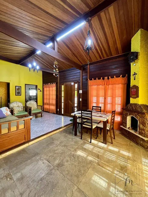 Casa com 4 quartos à venda, 450m2 em Praia Seca, Araruama - RJ - imagem 5 Foto 5 de Casa com 4 quartos à venda, 450m2 em Praia Seca, Araruama - RJ