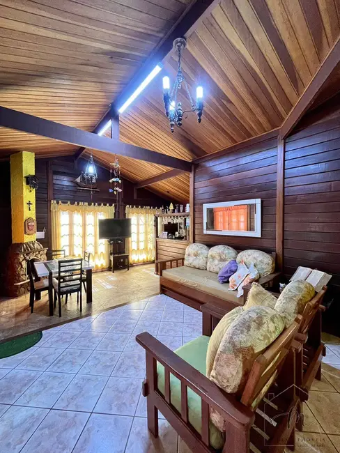 Foto 2 de Casa com 4 quartos à venda, 450m2 em Praia Seca, Araruama - RJ