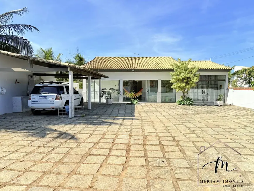 Casa com 4 quartos à venda em Araruama - RJ - imagem 2 Foto 2 de Casa com 4 quartos à venda em Araruama - RJ