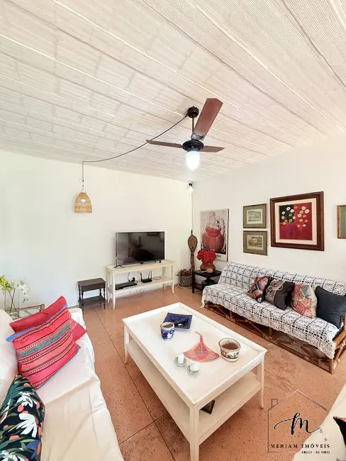 Casa com 4 quartos à venda, 360m2 em Araruama - RJ - imagem 7 Foto 7 de Casa com 4 quartos à venda, 360m2 em Araruama - RJ