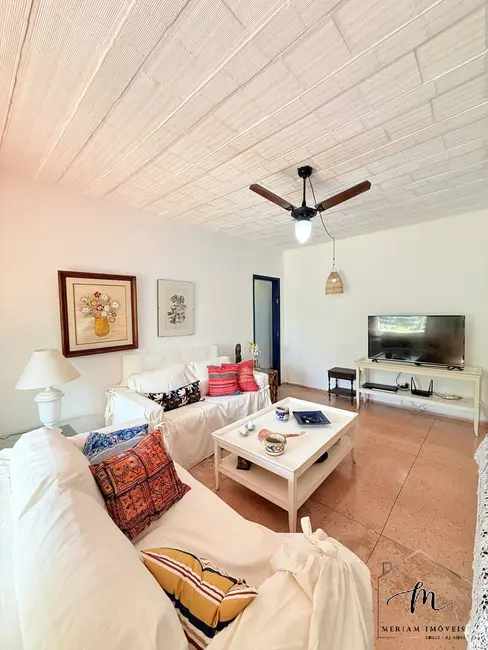 Casa com 4 quartos à venda, 360m2 em Araruama - RJ - imagem 5 Foto 5 de Casa com 4 quartos à venda, 360m2 em Araruama - RJ