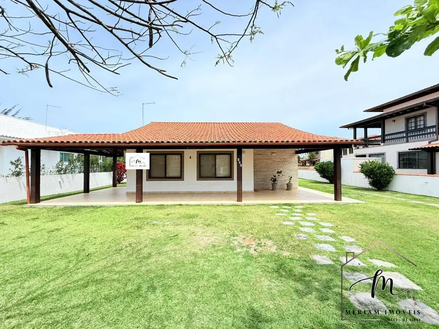 Casa com 4 quartos à venda, 900m2 em Araruama - RJ - imagem 3 Foto 3 de Casa com 4 quartos à venda, 900m2 em Araruama - RJ