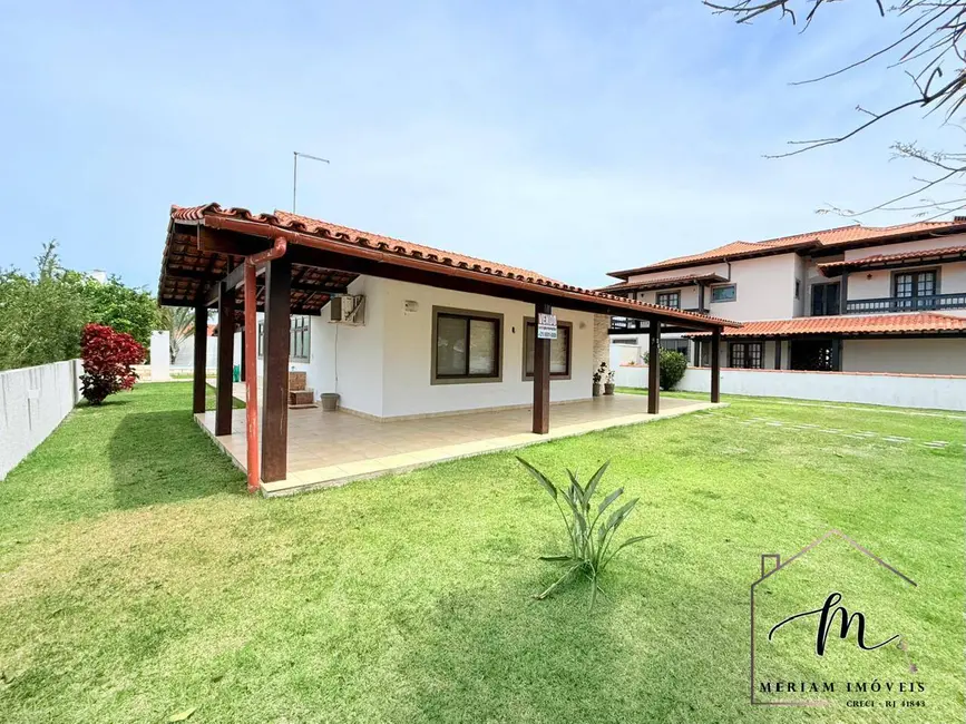 Casa com 4 quartos à venda, 900m2 em Araruama - RJ - imagem 4 Foto 4 de Casa com 4 quartos à venda, 900m2 em Araruama - RJ