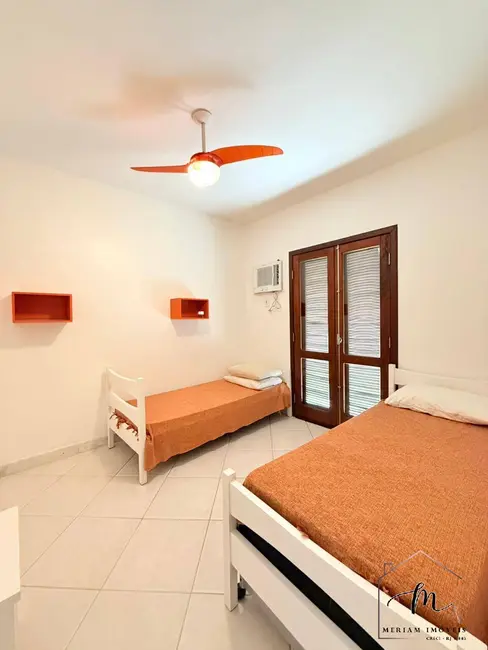 Casa com 4 quartos à venda, 900m2 em Araruama - RJ - imagem 5 Foto 5 de Casa com 4 quartos à venda, 900m2 em Araruama - RJ