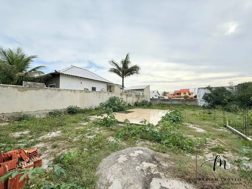 Foto 3 de Terreno / Lote à venda, 360m2 em Araruama - RJ