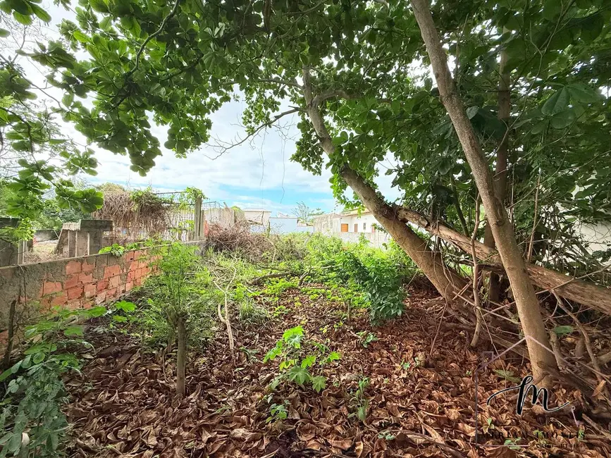 Foto 4 de Terreno / Lote à venda, 517m2 em Araruama - RJ