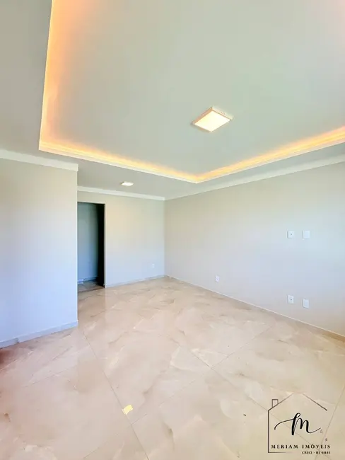 Casa de Condomínio com 3 quartos à venda, 480m2 em Praia Seca, Araruama - RJ - imagem 3 Foto 3 de Casa de Condomínio com 3 quartos à venda, 480m2 em Praia Seca, Araruama - RJ