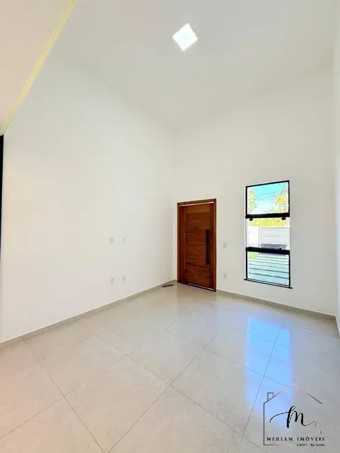 Foto 7 de Casa com 3 quartos à venda, 300m2 em Araruama - RJ