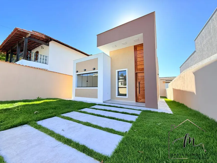 Foto 1 de Casa com 3 quartos à venda, 300m2 em Araruama - RJ