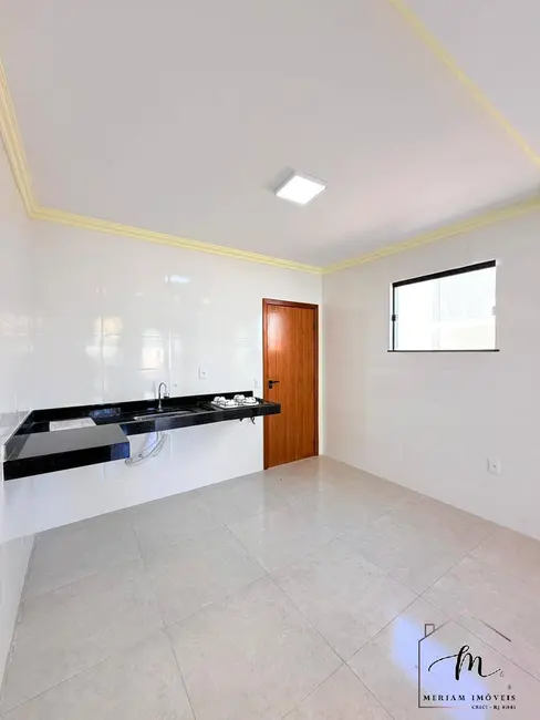 Foto 9 de Casa com 3 quartos à venda, 300m2 em Araruama - RJ