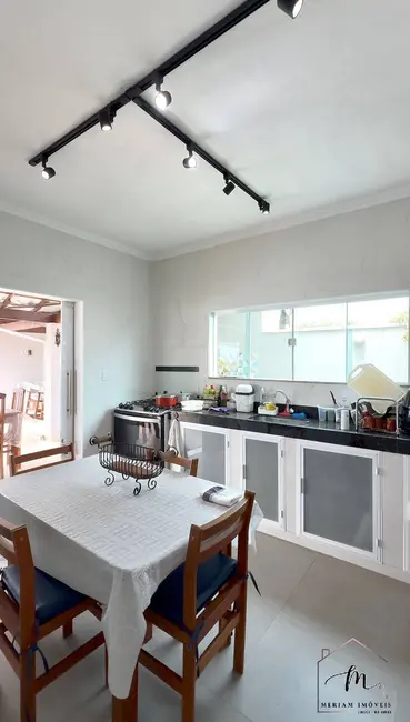 Foto 9 de Casa de Condomínio com 6 quartos à venda, 360m2 em Araruama - RJ