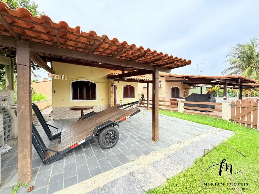 Foto 4 de Casa de Condomínio com 2 quartos à venda em Araruama - RJ
