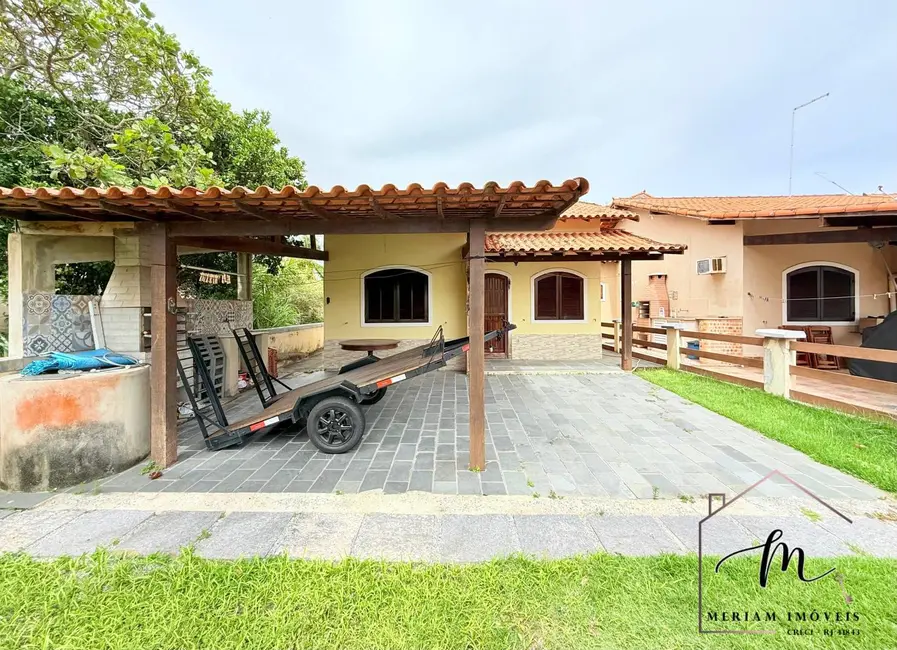 Foto 3 de Casa de Condomínio com 2 quartos à venda em Araruama - RJ