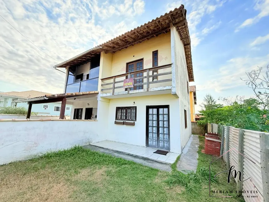 Foto 1 de Casa com 2 quartos à venda em Araruama - RJ