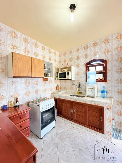 Foto 8 de Casa com 3 quartos à venda, 360m2 em Araruama - RJ