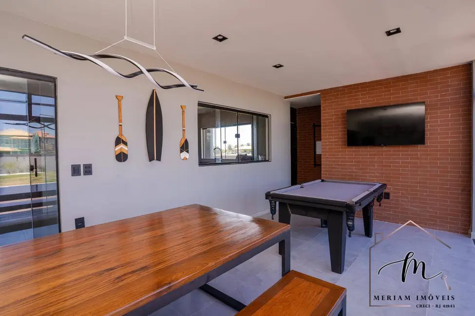 Foto 8 de Casa de Condomínio com 4 quartos à venda em Araruama - RJ