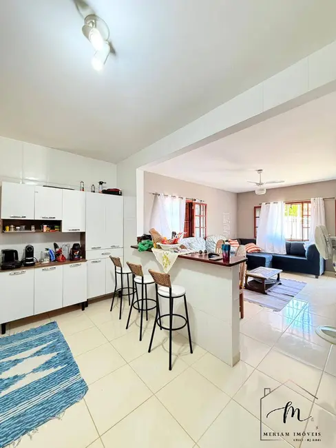 Foto 5 de Casa com 3 quartos à venda em Araruama - RJ