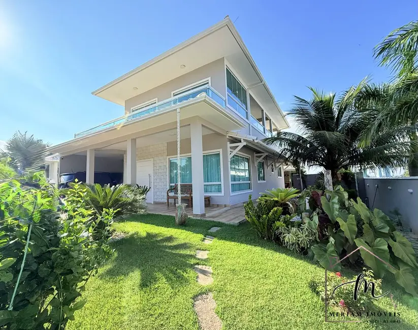 Foto 1 de Casa de Condomínio com 4 quartos à venda, 439m2 em Araruama - RJ