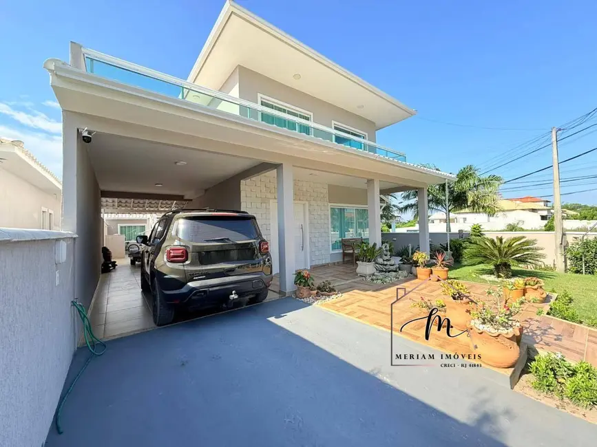 Foto 2 de Casa de Condomínio com 4 quartos à venda, 439m2 em Araruama - RJ