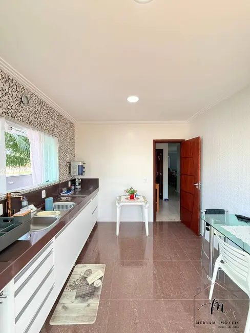 Foto 8 de Casa de Condomínio com 4 quartos à venda, 439m2 em Araruama - RJ