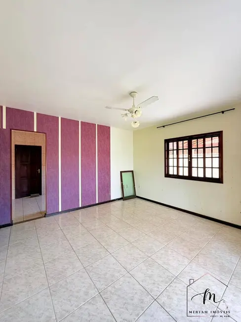 Foto 4 de Casa de Condomínio com 4 quartos à venda, 360m2 em Araruama - RJ